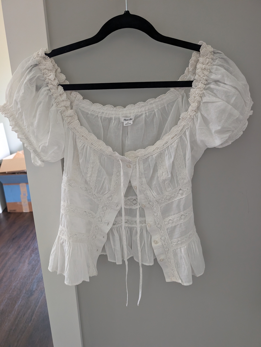 Kimchi Blue White Lace-Trim Puff Sleeve Blouse